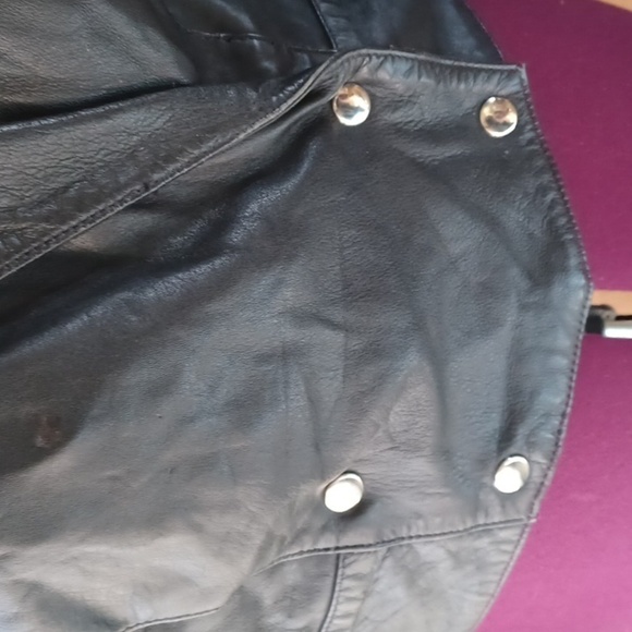 OUTERBOUND BY HMS. CROPPED LEATHER MOTOR CYCLE JACKET - Picture 2 of 10